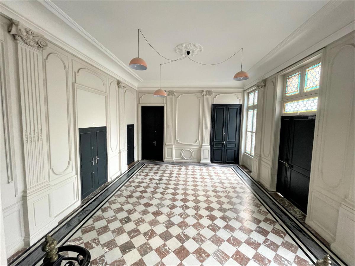 Aux Clefs Des Sacres - Dans Un Hotel Particulier Situe Rue Du Marc - Reims - Hyper Centre Forum Mairie Boulingrin Εξωτερικό φωτογραφία