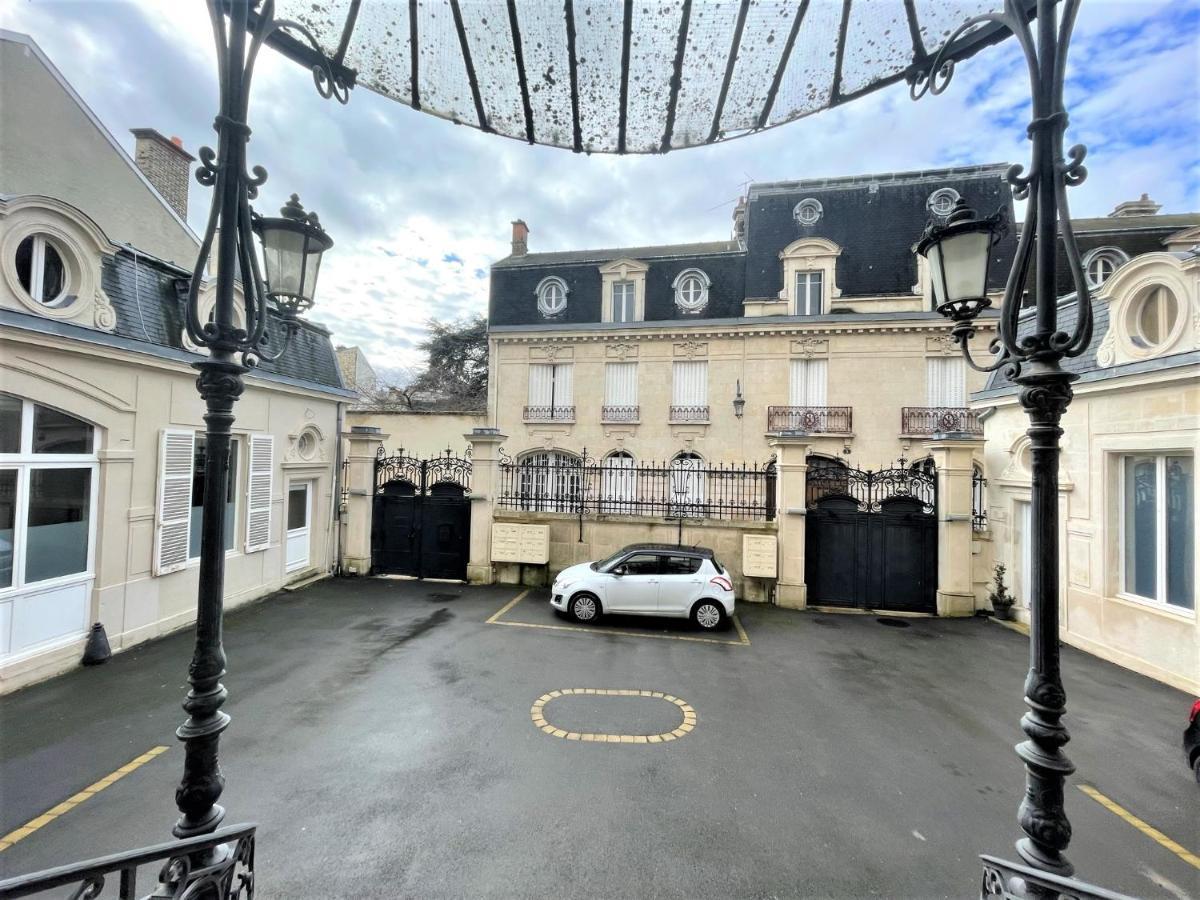 Aux Clefs Des Sacres - Dans Un Hotel Particulier Situe Rue Du Marc - Reims - Hyper Centre Forum Mairie Boulingrin Εξωτερικό φωτογραφία