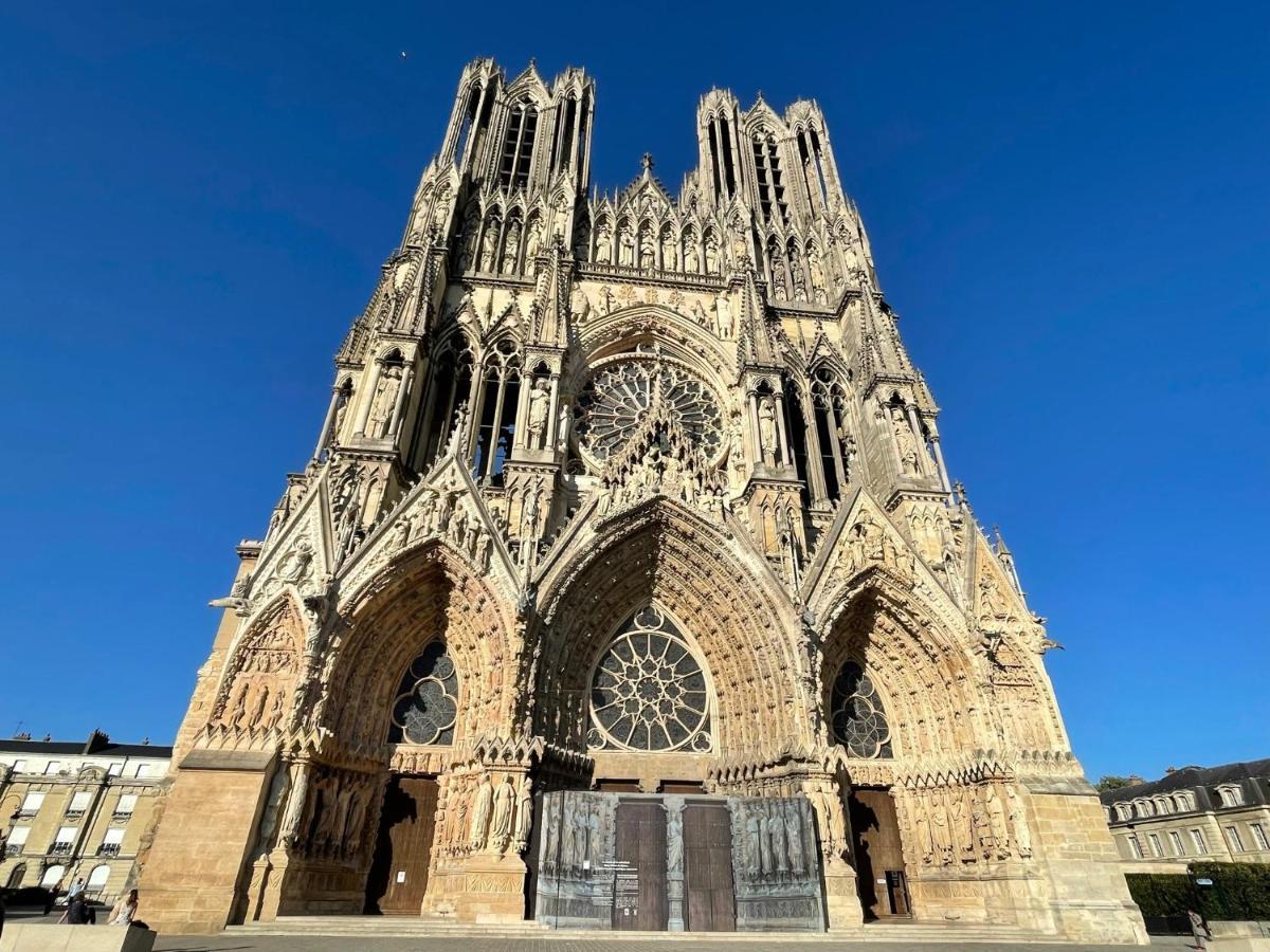 Aux Clefs Des Sacres - Dans Un Hotel Particulier Situe Rue Du Marc - Reims - Hyper Centre Forum Mairie Boulingrin Εξωτερικό φωτογραφία