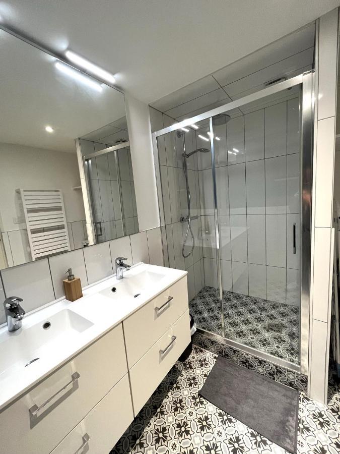 Aux Clefs Des Sacres - Dans Un Hotel Particulier Situe Rue Du Marc - Reims - Hyper Centre Forum Mairie Boulingrin Εξωτερικό φωτογραφία